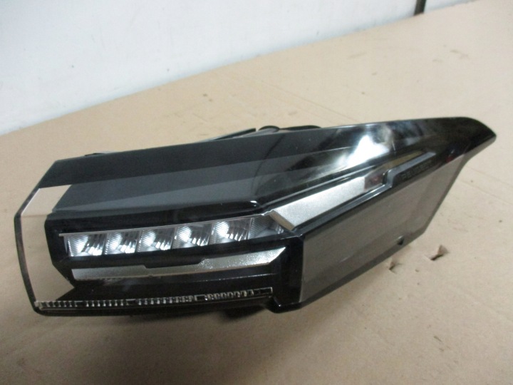 фото №13, Фара правое зад заднее peugeot 308 iii 21r led 9835299280