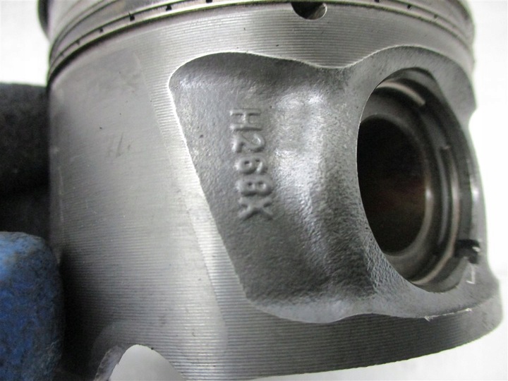 фото №9, Поршень rover discovery sport 407 xf 2.7 d hdi 5r8qac 8165e