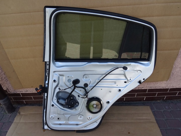 фото №3, Volkswagen golf vi plus дверь правые зад