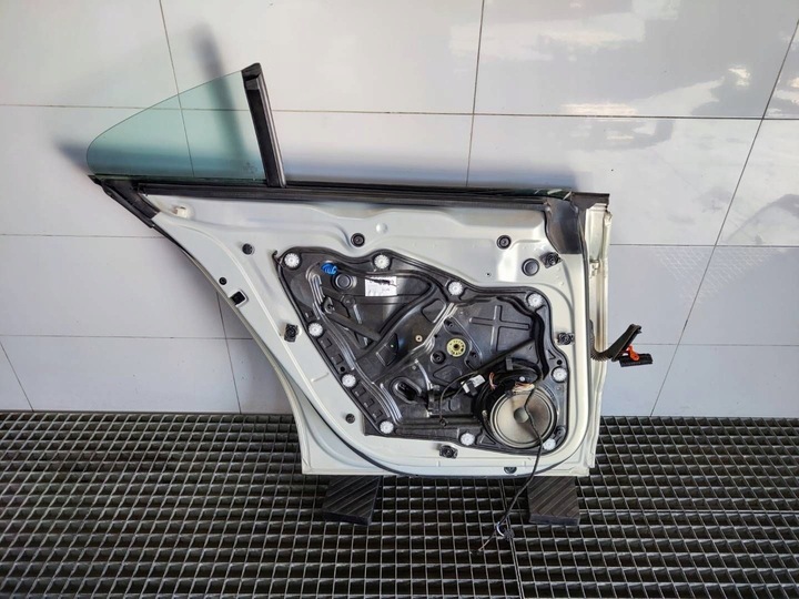 фото №2, Двері лівий зад задні ліві vw passat cc lr7l