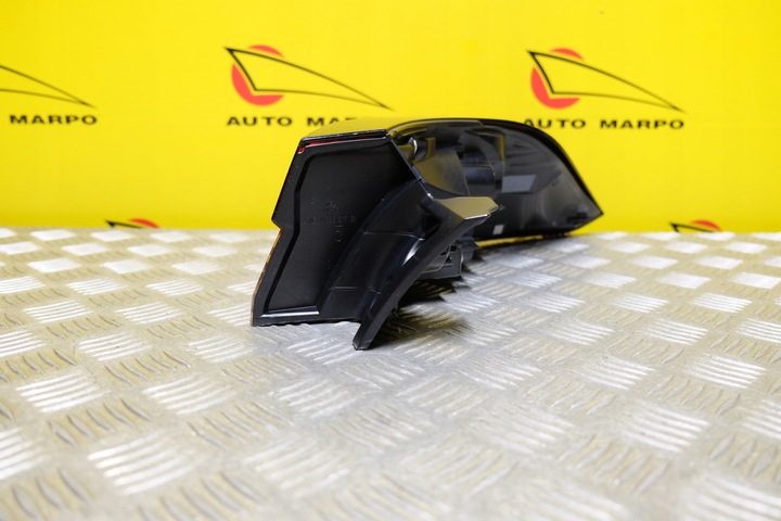 фото №6, Toyota corolla cross 2020- лампа зад левая led usa