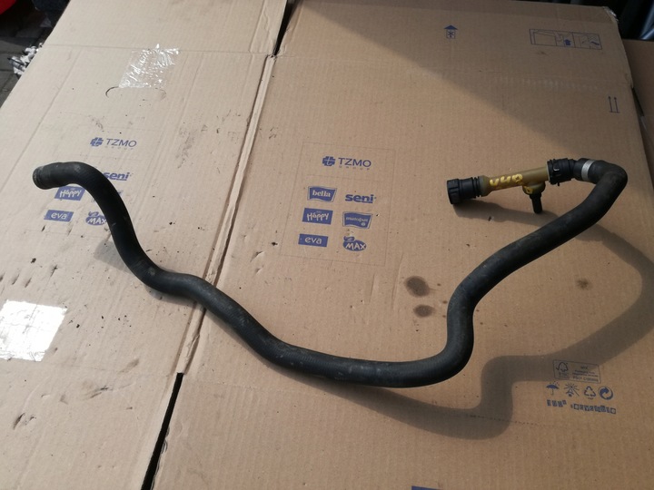 фото №1, Volvo v40 ii шланг водяний 2.0d d2