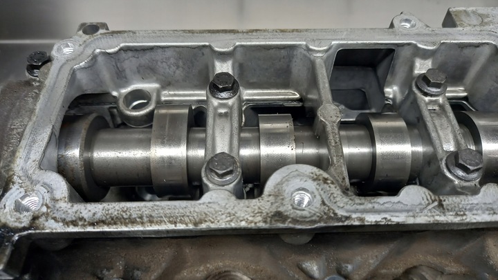 фото №4, Головка двигателя 9684487210 volvo citroen peugeot 1.6 hdi