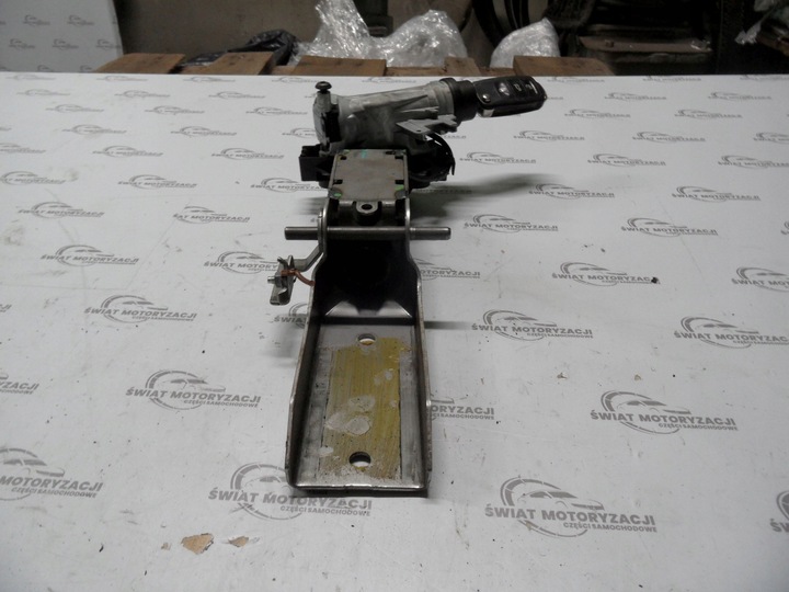 фото №7, Vw caddy iii рестайлинг 13r колонка рулевая ze замок зажигания 5k0953223b