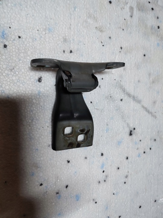 фото №1, Петля кришки багажника лівий opel astra j 13258165