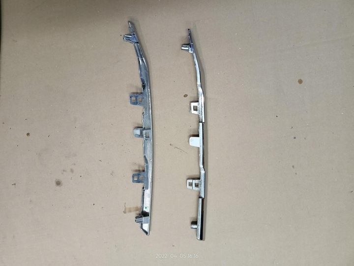 фото №1, Планка малый правая левая w решётка радиатора master iv