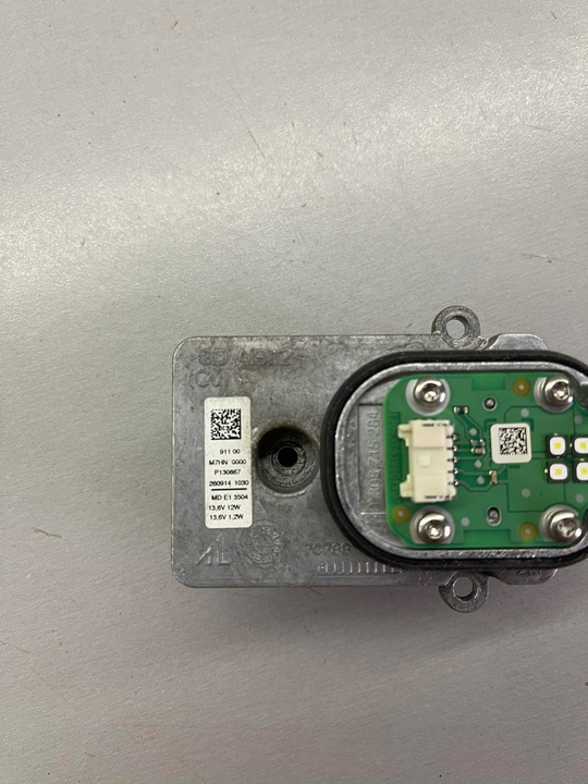 фото №3, Mercedes c-klasa w205 led jeż лампи 707881