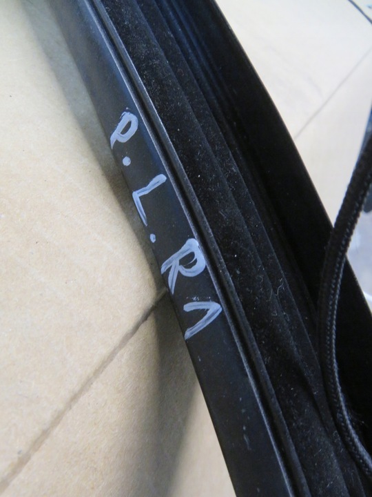 фото №12, Vw sharan 7n прокладка+ планка дверь перед lh 7n0837431h