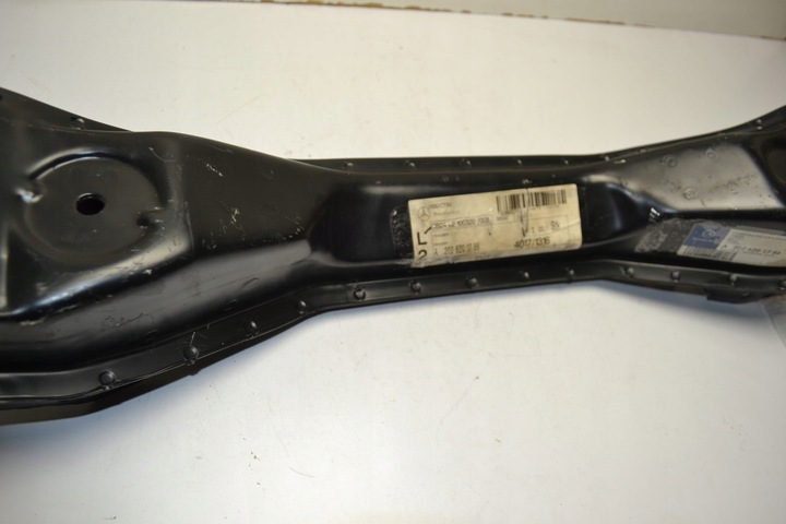 фото №13, Mercedes w202 балка поперечина перед підвішування