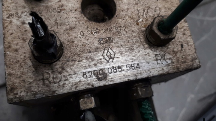 фото №9, 0273004621 8200085584 блок керування abs renault clio 1.2 b