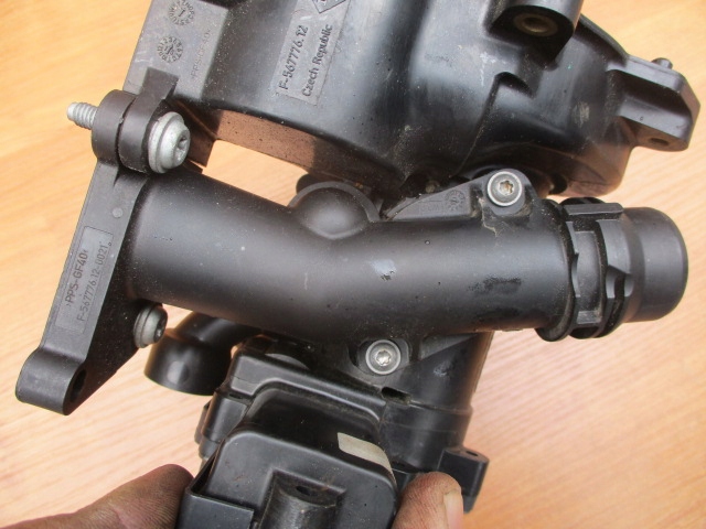 фото №13, Vw audi seat skoda 1.8 2.0 tfsi корпус термостата 06l121111k термостат