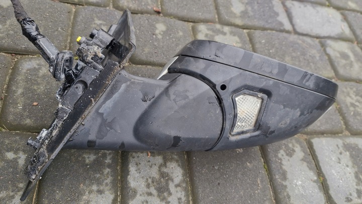 фото №7, Зеркало правые volvo v40 ii r desing 8 pin