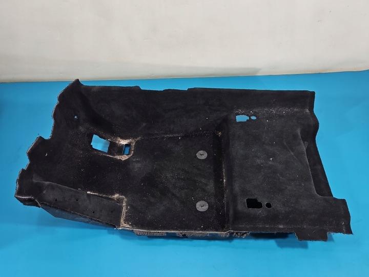фото №9, Покриття  килим підлога alfa romeo stelvio 01561262090 01561262110 eu