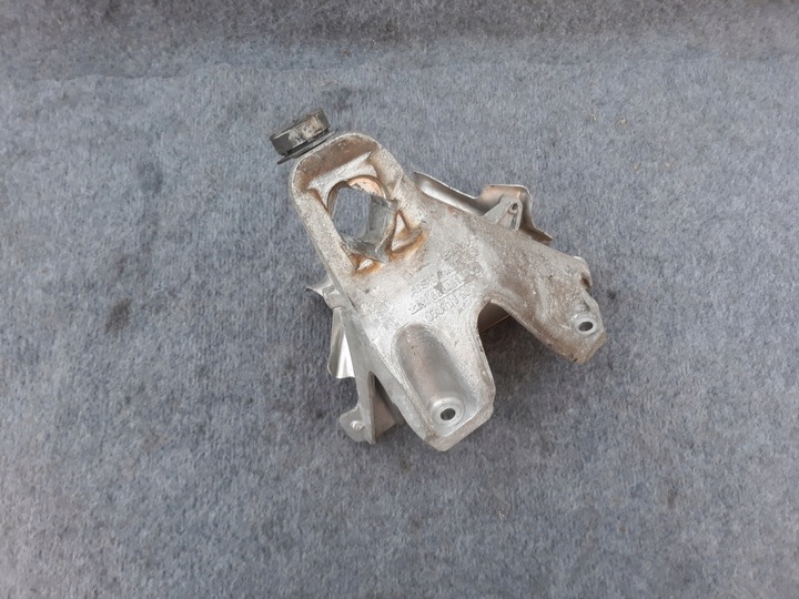 фото №1, Лапи кронштейн двигуна права bmw f15 f16 x5 x6