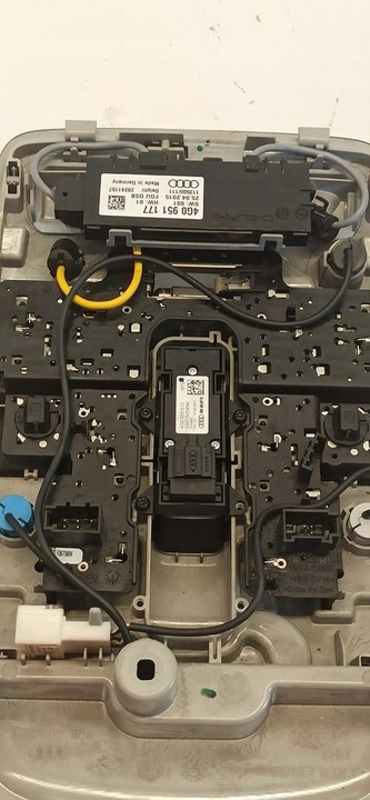 фото №10, Audi a7 4g лампа потолок 4g0947135d