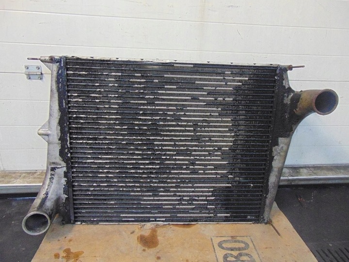 фото №14, Volvo fh12 d12a 380km 95r радиаторов интеркулер