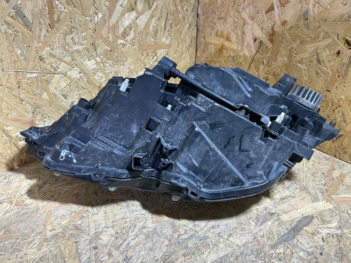 фото №14, Volvo v90 cross country 2017 лампы передние