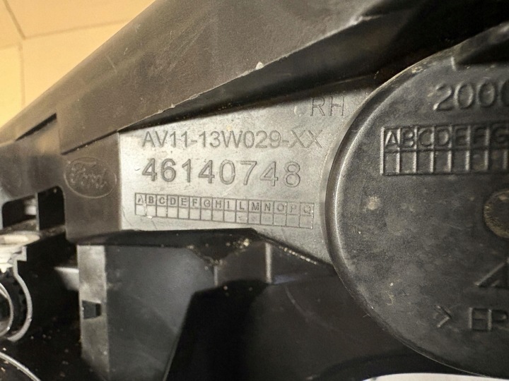 фото №11, Ford b-max фара праве перед звичайна av11-13w029-xx