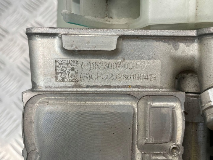 фото №10, Tesla oem номер 1625000-a1-b модель y насос тепло