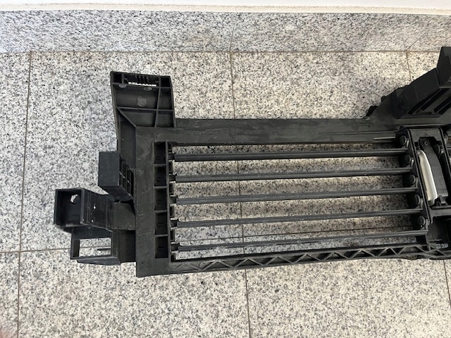 фото №13, Mercedes b-klasa iii w247 впуск руль воздуха жалюзи a2478854500 kk