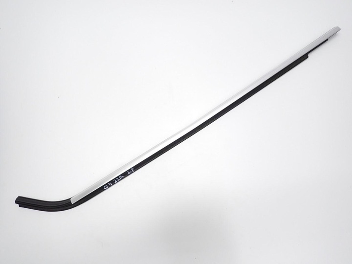 фото №1, Планка захист ущільнювач двері лівий перед хром audi q4 e-tron 22r