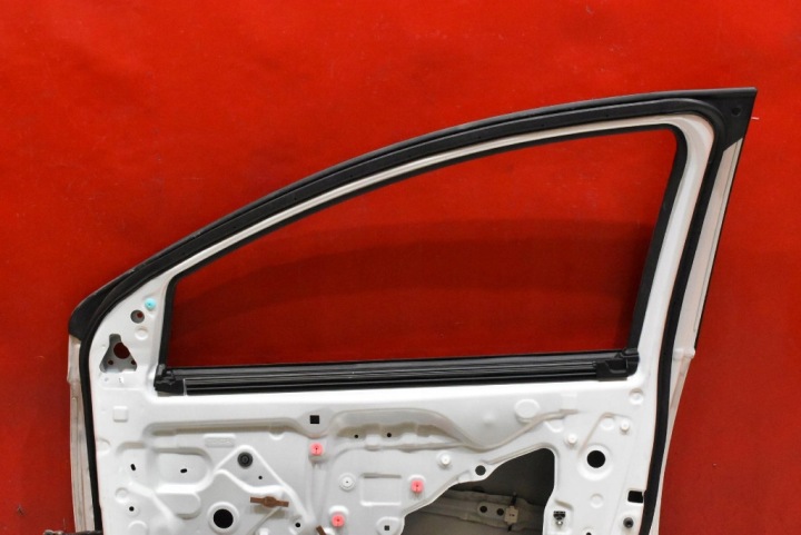 фото №15, Дверь правая перед передние 2pu toyota yaris 4 iv 5d hb 20-