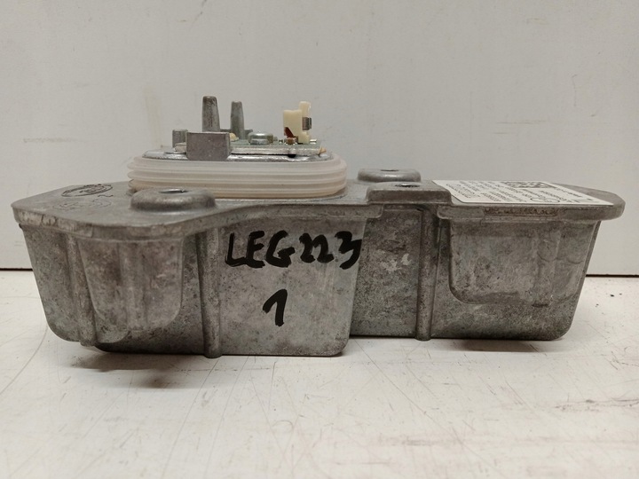 фото №10, Volvo fh 4 fh4 преобразователь модуль led drl 82358216