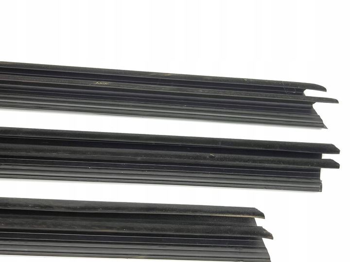 фото №5, Peugeot 2008 ii 2021 комплект прокладка стёкла дверь передних