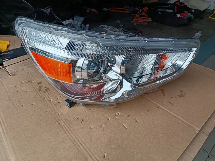 фото №8, Mitsubishi asx рестайлінг ксенон фара передня передня l 9135l p 9135r