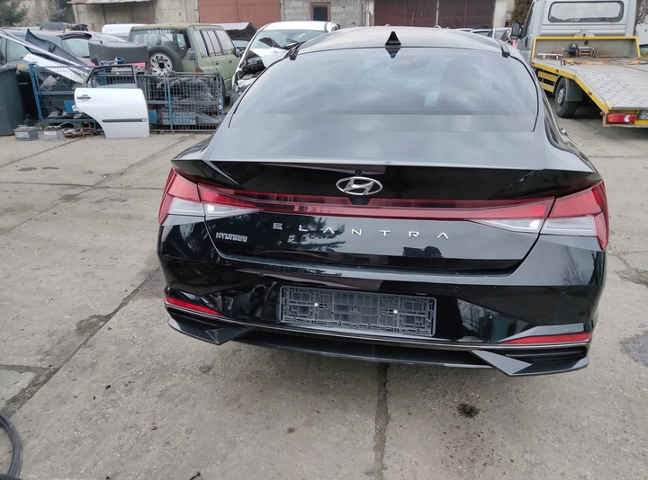 фото №1, Hyundai elantra vii комплектна кришка багажника зад задня