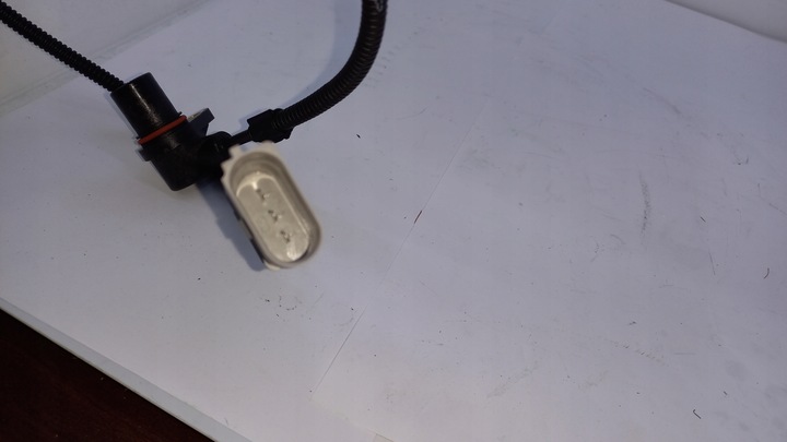 фото №14, Датчик вала шатун audi a4 b6 b7 1.8t 2.0 2.5tdi