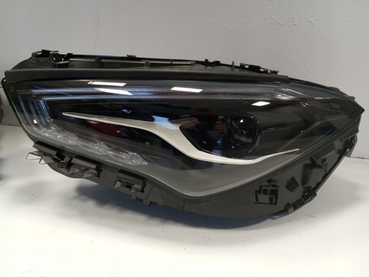 фото №11, Фара лампы полный led mercedes cla 118 a1189068501 a1189068601 новое