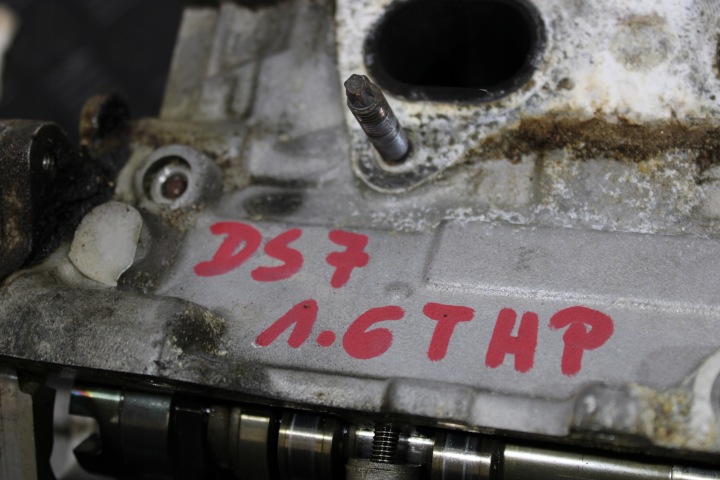 фото №7, Головка двигуна вали грм 9822246110 citroen ds7