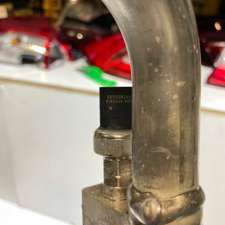 фото №8, Maserati levante 3.0 d шланг кондиціонера 670033078