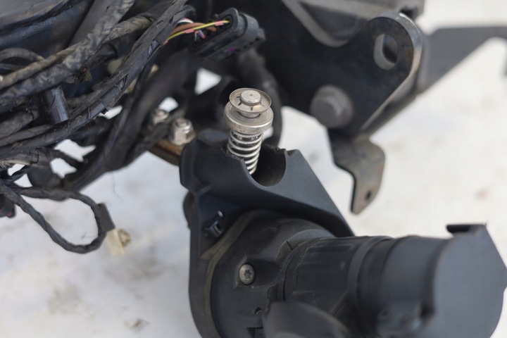 фото №7, Hak буксирувальний джгут комплект 6860955 bmw x1 f48 15-22