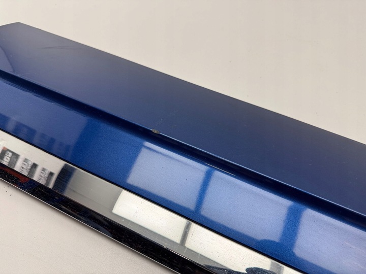 фото №8, Volkswagen touareg iii 2019 ліва сторона планка двері передніх