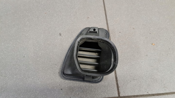 фото №4, Решітка повітропровід audi a8 d2 права 4d0857482