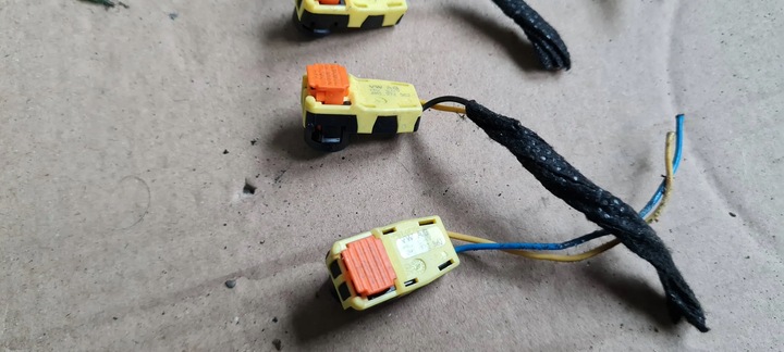 фото №7, A5 8w штекер роз'єм подушка безпеки 4m1972562 a4 b9 8w q7 q5