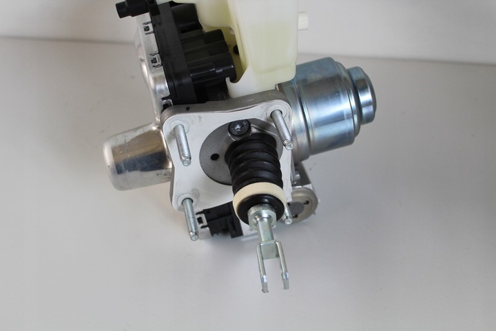 фото №10, Набір запускає стартовий ford focus mk4 1,5 tdci 2018-