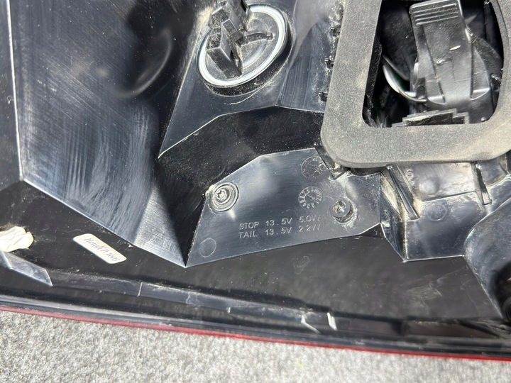 фото №12, Skoda superb iii 3 3v5 15- sedan лампа зад задняя правая 3v5945208 сцепление eu