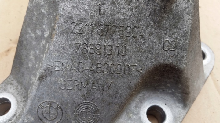 фото №8, Bmw 5 6 7 4.4 v8 n63 кронштейн двигуна l/p 6775903