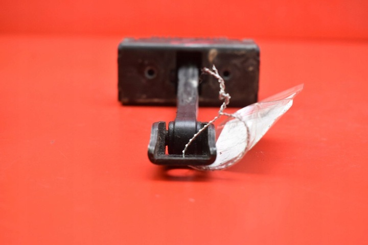 фото №5, Обмежувач двері лівий перед 7033609 bmw e60 03-10