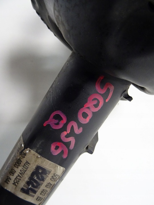 фото №9, Audi a3 8v амортизатор поворотна опора права амортизатор mcpherson  5q0256q 5q0413023eb