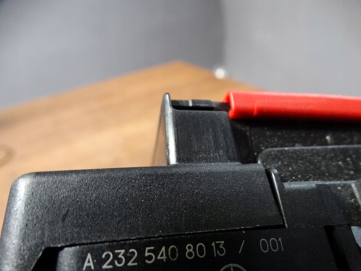 фото №3, Ідеал коробка запобіжників mercedes sl w232 1