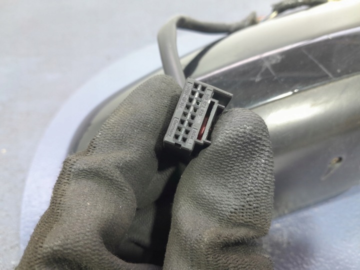 фото №8, Audi a3 8p зеркало правое lz9y 5 pin eu