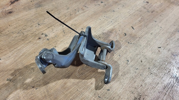 фото №10, Петлі двері праві перед комплект honda civic viii 8 ufo hb 5d nh701m