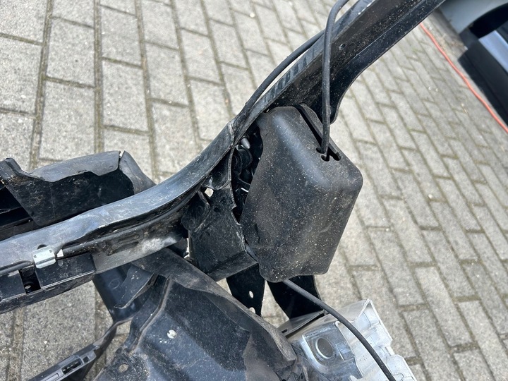 фото №9, Bmw x1 f48 lci рестайлинг pas переднее усилитель балка радиатор 16d 1.5