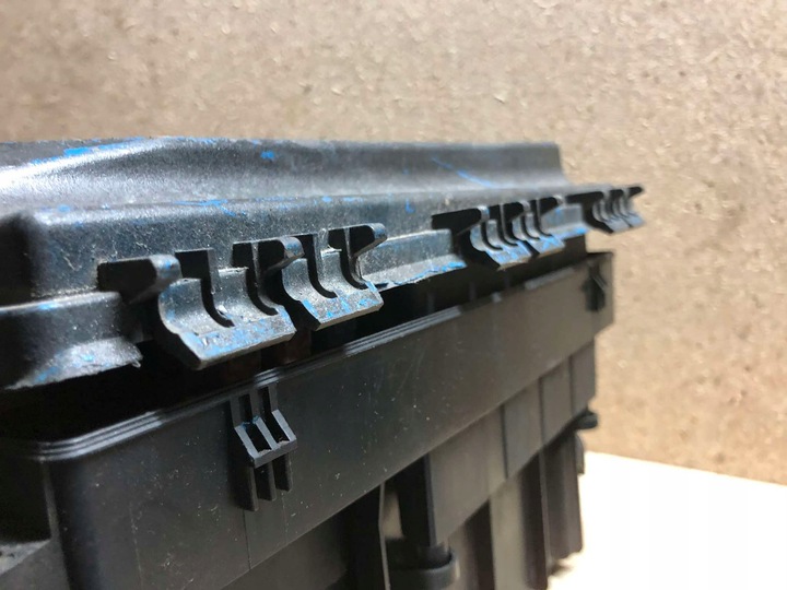 фото №6, Коробка запобіжників модуль uec astra h gtc iii 1.9cdti 13205784 5dk008668