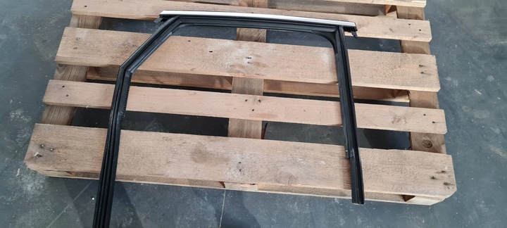 фото №1, Q5 80a прокладка двері скла права праві зад 80a839432c