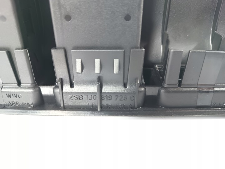 фото №5, Vw golf iv 4 97-06 решітка повітропровід повітря середня oem номер 1j0819728c